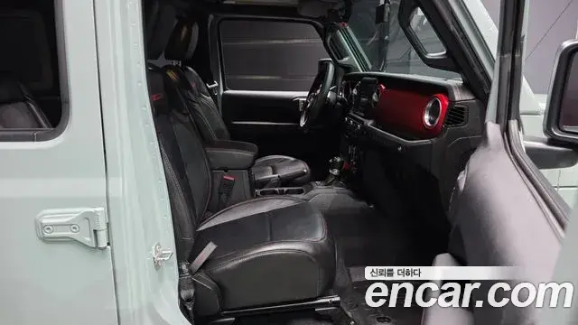 Jeep Wrangler 2023 — Фото 11/20
