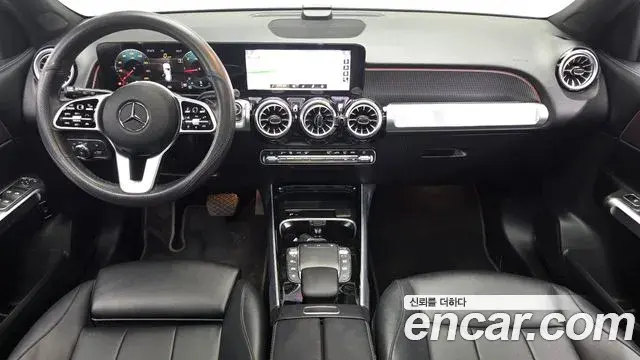 Mercedes-Benz GLB-Class 2022 — ფოტო 7/20