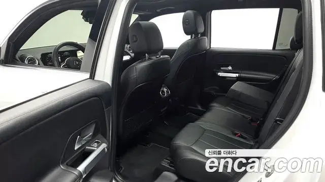 Mercedes-Benz GLB-Class 2022 — ფოტო 12/20
