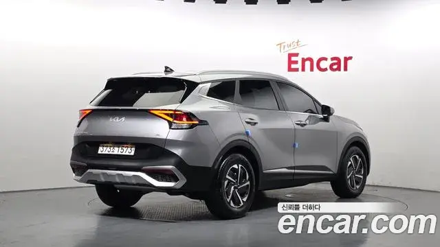 Kia Sportage 2023 — Фото 2/20
