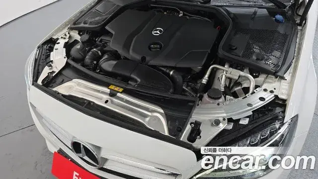 Mercedes-Benz C-Class 2018 — Фото 6/20