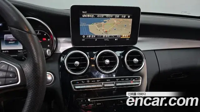 Mercedes-Benz C-Class 2018 — Фото 15/20
