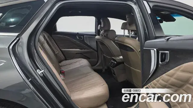 Kia K8 2022 — ფოტო 22/40