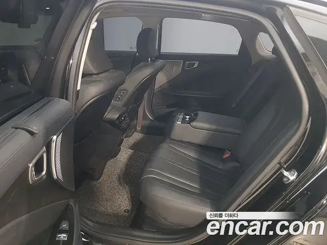 Kia K8 2021 — Photo 1/20