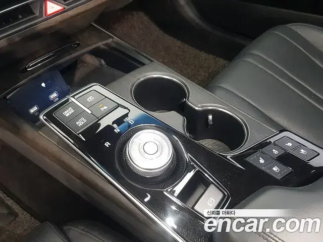 Kia K8 2021 — Photo 14/20