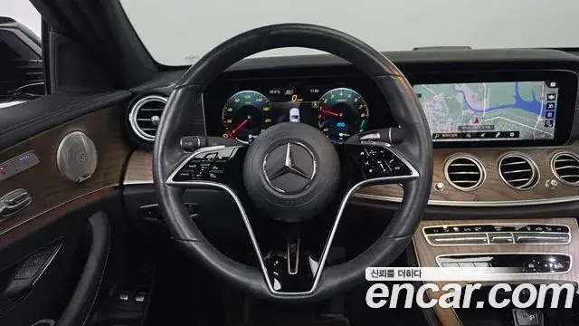 Mercedes-Benz E-Class 2021 — Şəkil 14/20