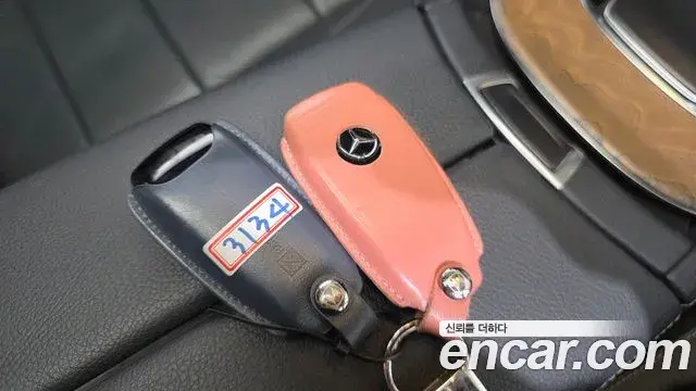 Mercedes-Benz E-Class 2021 — Şəkil 16/20