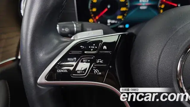 Mercedes-Benz E-Class 2021 — Şəkil 17/20