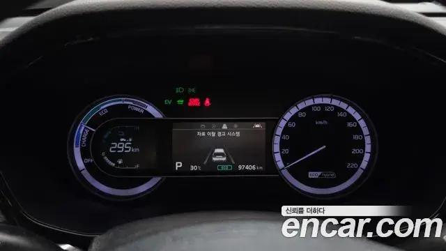Kia Niro 2020 — Фото 6/19