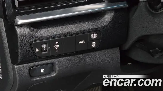 Kia Niro 2020 — Фото 14/19
