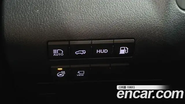 Lexus RX450h 2021 — Şəkil 18/20