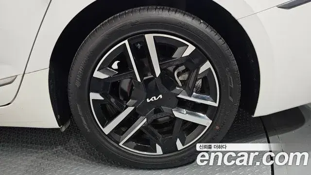 Kia K8 2025 — ფოტო 30/31