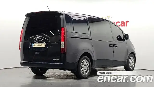 Hyundai Staria 2021 — Фото 2/20