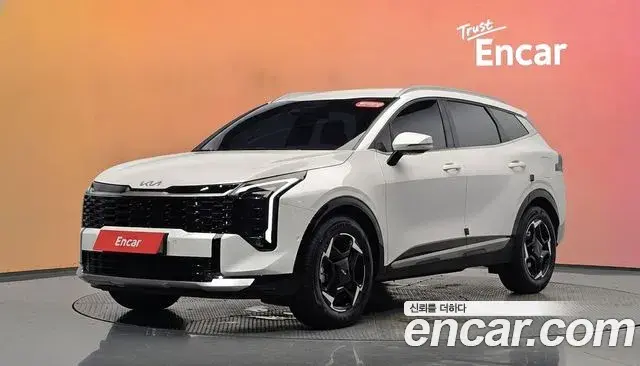 Kia Sportage 2024 — Фото 1/20
