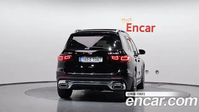 Mercedes-Benz GLB-Class 2020 — Фото 3/20