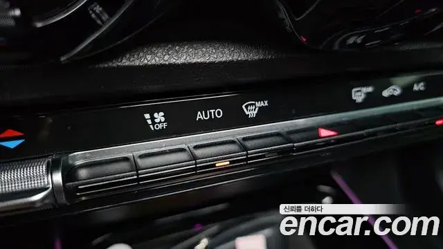 Mercedes-Benz GLB-Class 2020 — Фото 14/20