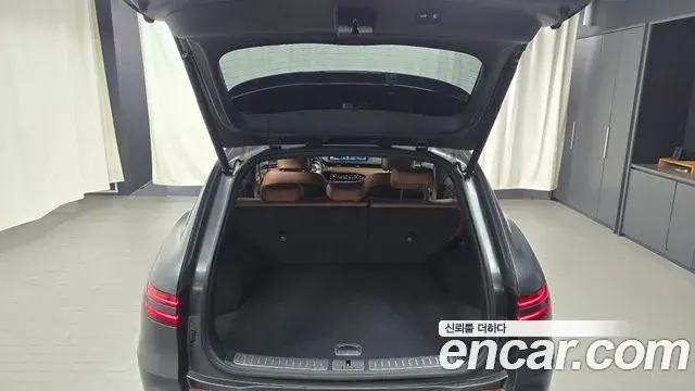 Genesis GV70 2021 — Photo 9/33