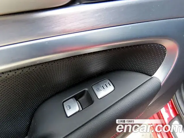 Genesis G70 2019 — Photo 15/20