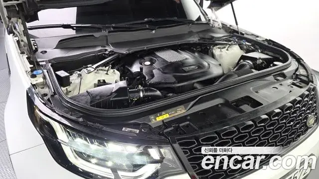 Land Rover Discovery 5 2019 — Şəkil 9/25