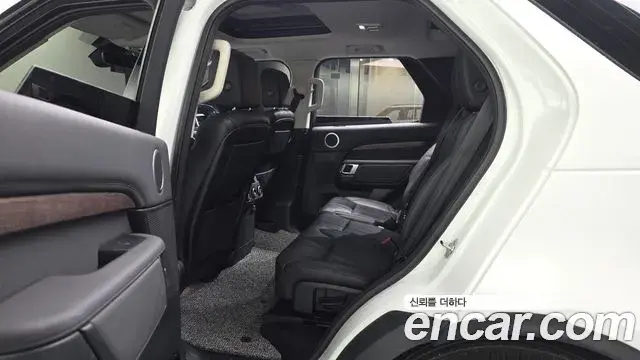 Land Rover Discovery 5 2019 — Şəkil 22/25