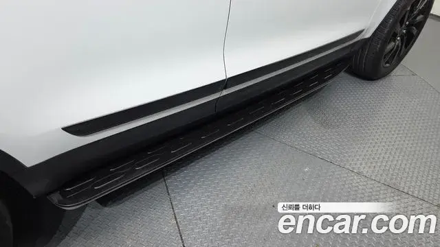 Land Rover Discovery 5 2019 — Şəkil 6/25