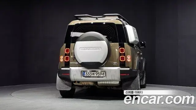 Land Rover Defender 2020 — Фото 4/20