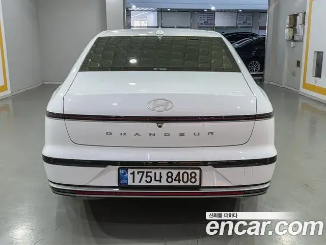 Hyundai Grandeur 2025 — Фото 4/20