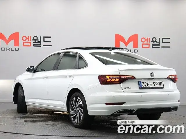 Volkswagen Jetta 2021 — Фото 1/20