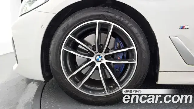 BMW 5 Series 2023 — Фото 4/20