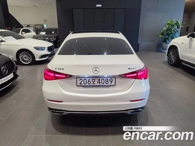 Mercedes-Benz C-Class 2025 — Photo 3/20
