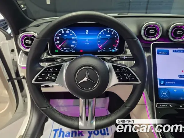 Mercedes-Benz C-Class 2025 — Photo 17/20