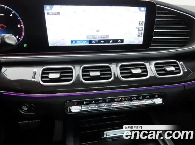 Mercedes-Benz GLE-Class 2023 — Фото 8/20