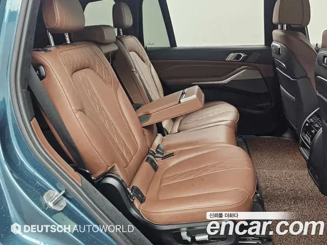 BMW X7 2023 — Фото 11/20