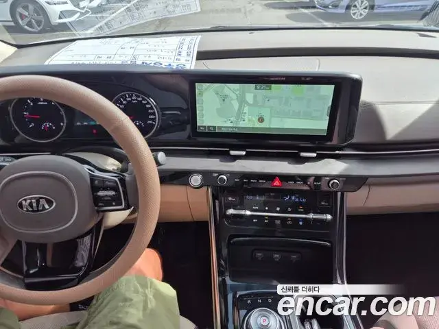 Kia Carnival 2021 — Фото 14/20