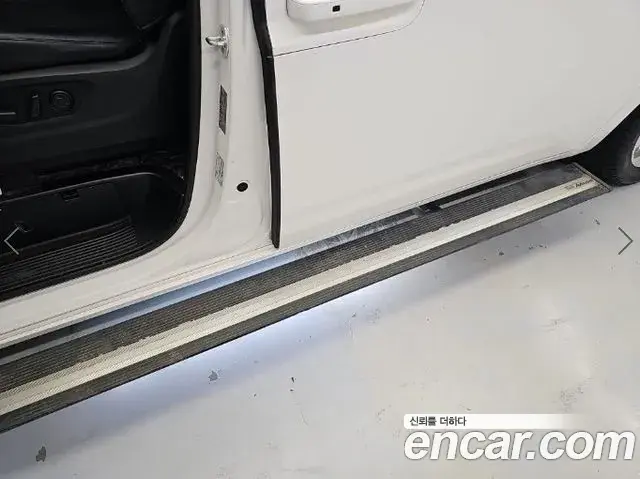 Hyundai Staria 2021 — Фото 13/19