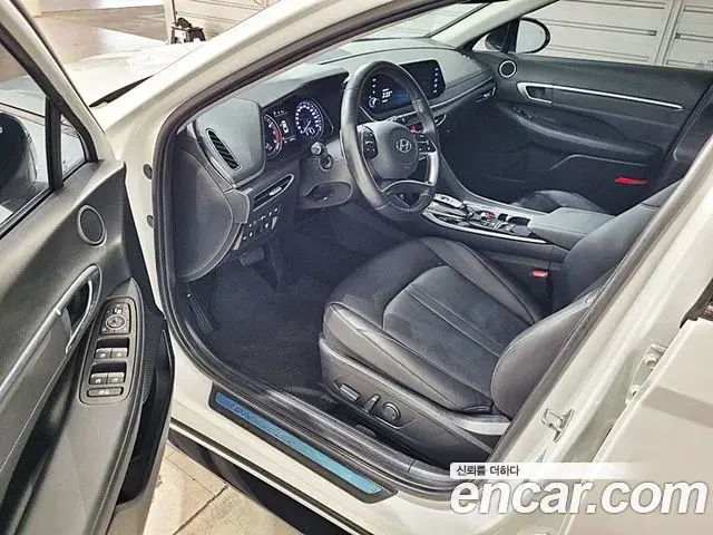 Hyundai Sonata 2021 — Фото 16/20