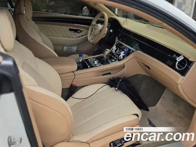 Bentley Continental GT 2018 — Photo 6/11