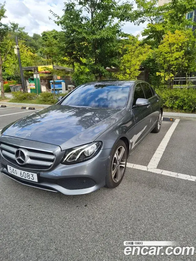 Mercedes-Benz E-Class 2018 — Фото 9/10