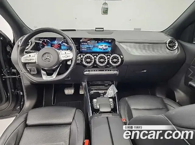 Mercedes-Benz EQA 2022 — Photo 5/18