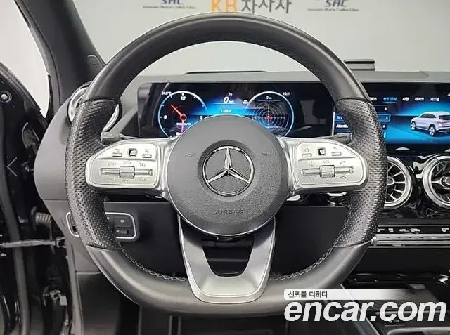 Mercedes-Benz EQA 2022 — Photo 8/18