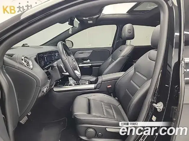 Mercedes-Benz EQA 2022 — Photo 4/18