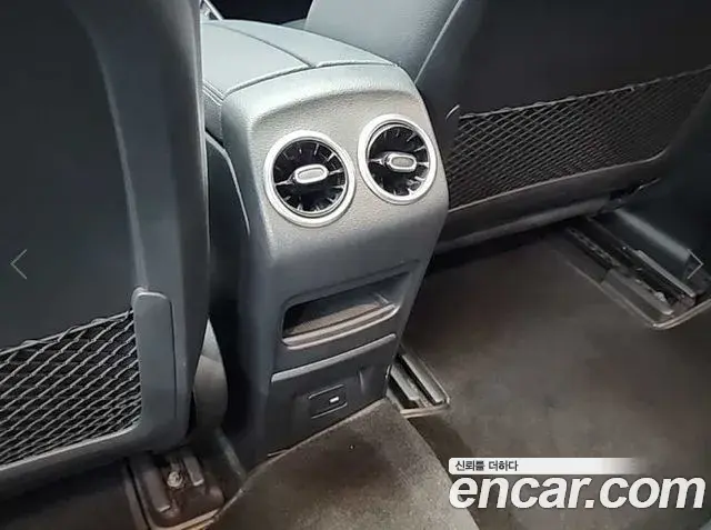 Mercedes-Benz EQA 2022 — Photo 16/18