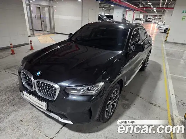 BMW X4 2024 — Фото 19/20