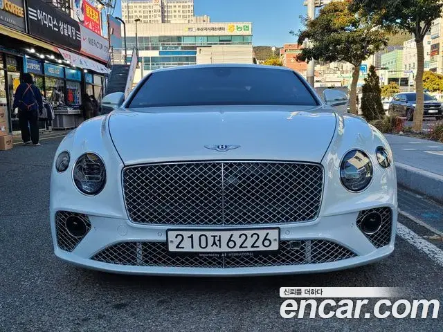 Bentley Continental GT 2019 — Photo 4/13