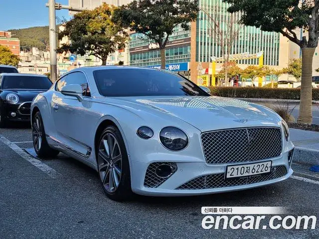 Bentley Continental GT 2019 — Photo 3/13
