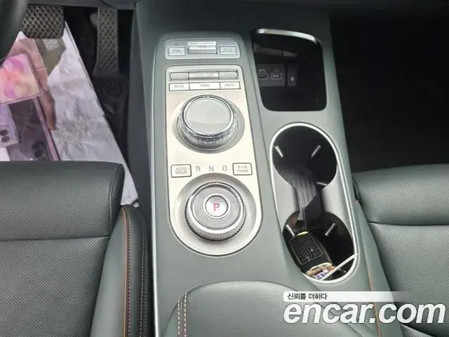 Genesis GV70 2021 — Photo 6/20