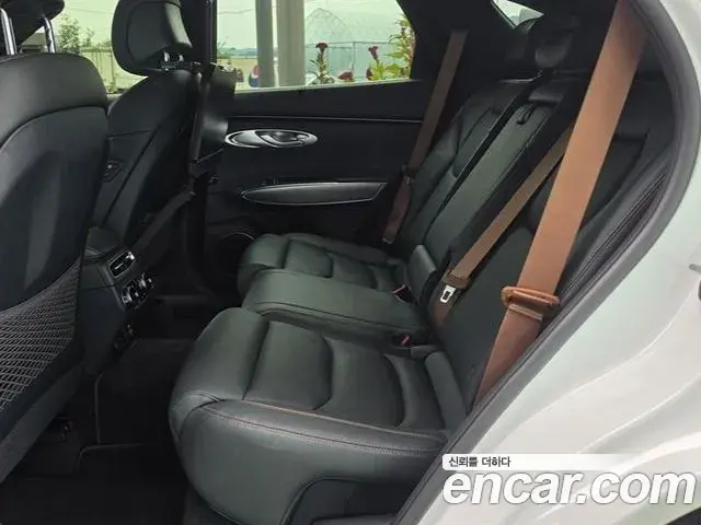 Genesis GV70 2021 — Photo 10/20