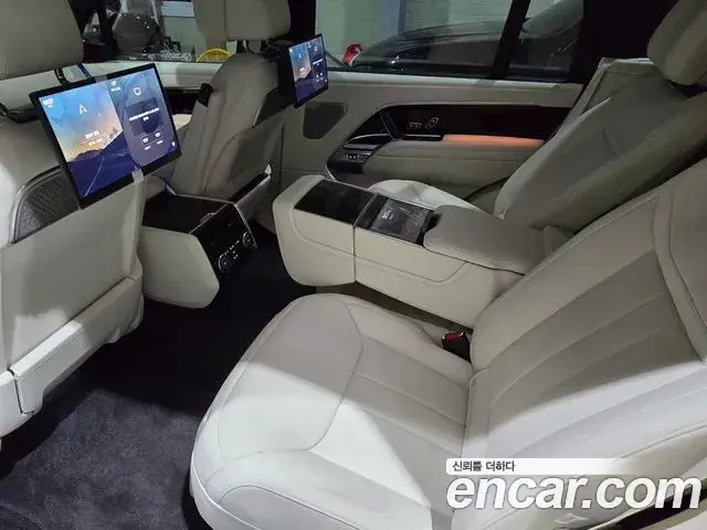 Land Rover Range Rover 2025 — Photo 1/20