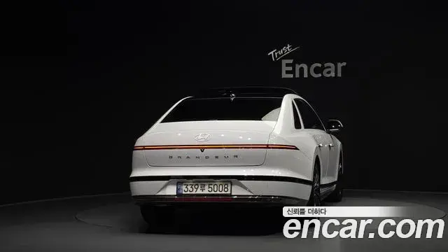 Hyundai Grandeur 2022 — ფოტო 4/20