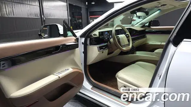 Hyundai Grandeur 2022 — ფოტო 10/20